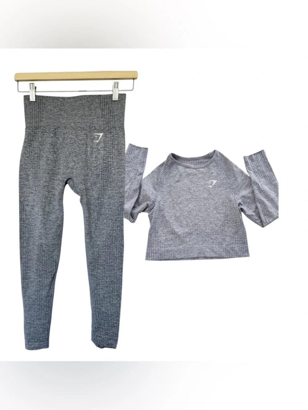 Gymshark Grey Seamless Crop Top and Leggings Set Sz Small EUC - Picture 4 of 15